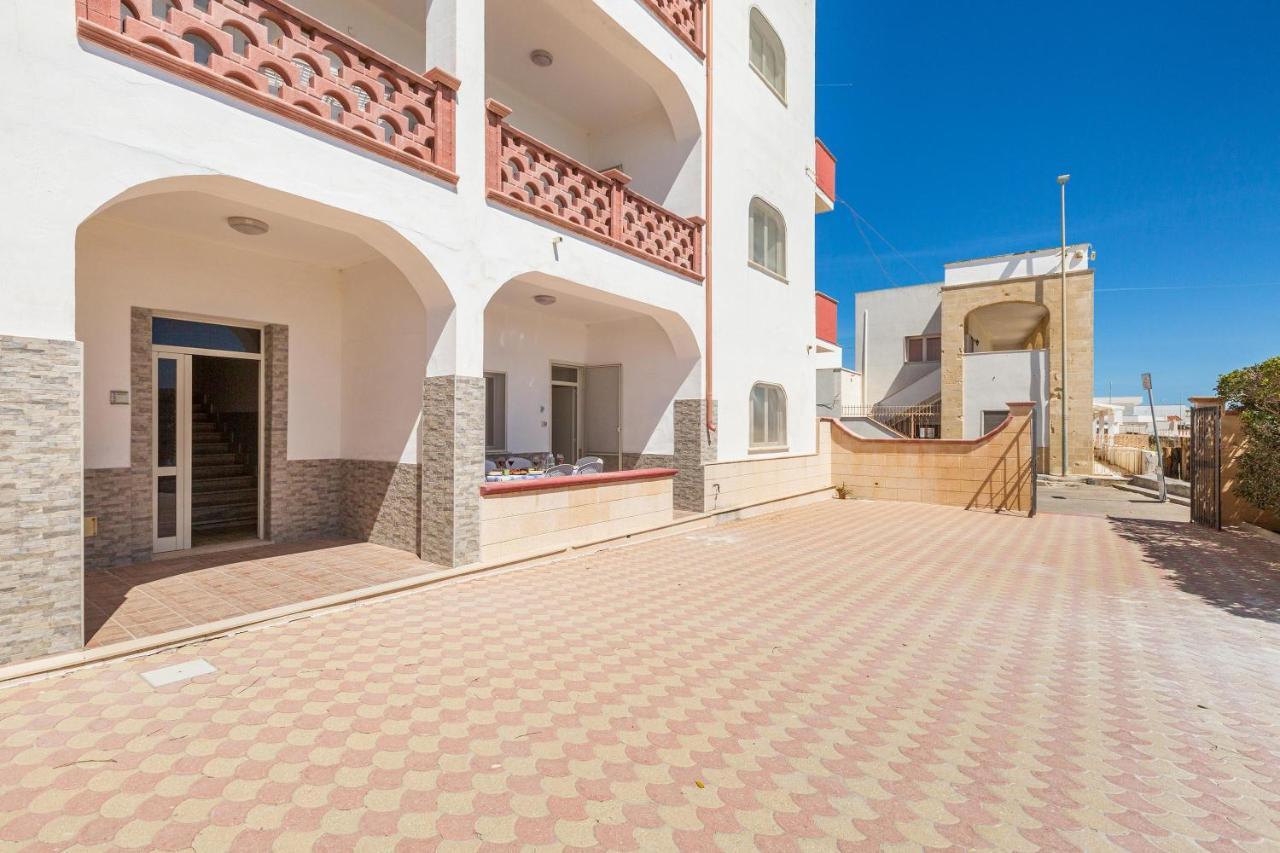 Residence Bellavista Torre Lapillo Exterior foto